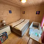 By Lenefjorden, 50hp Boat And Bed Linen Included Semesterbostad *