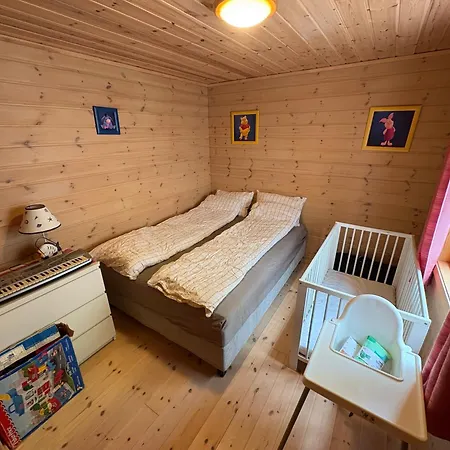 By Lenefjorden, Boat And Bed Linen Included Holiday home *